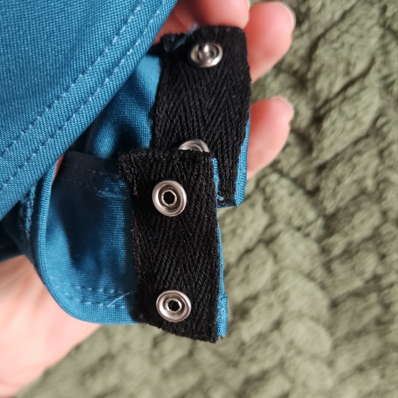 ❤️‍🔥3 for $20: Blue keyhole bodysuit - Picture 2 of 4